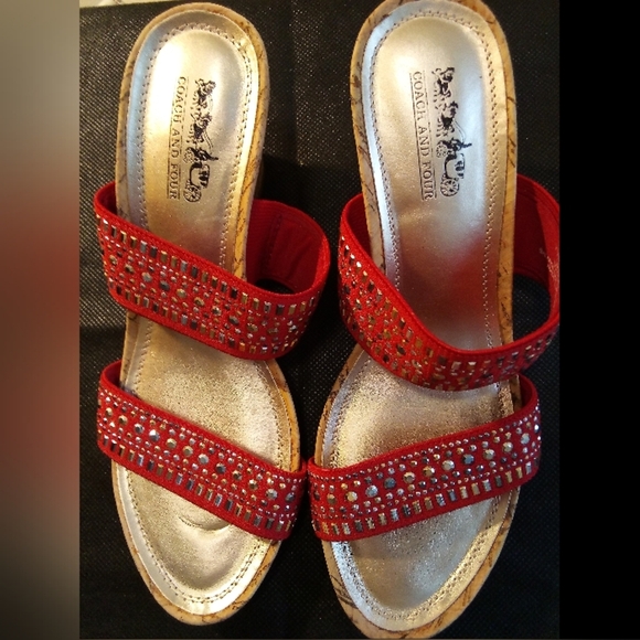 Coach & Four -NWT Cork Wedge Sandal, Two Red Fabric Straps Accented W/Gold Accen - Picture 3 of 10